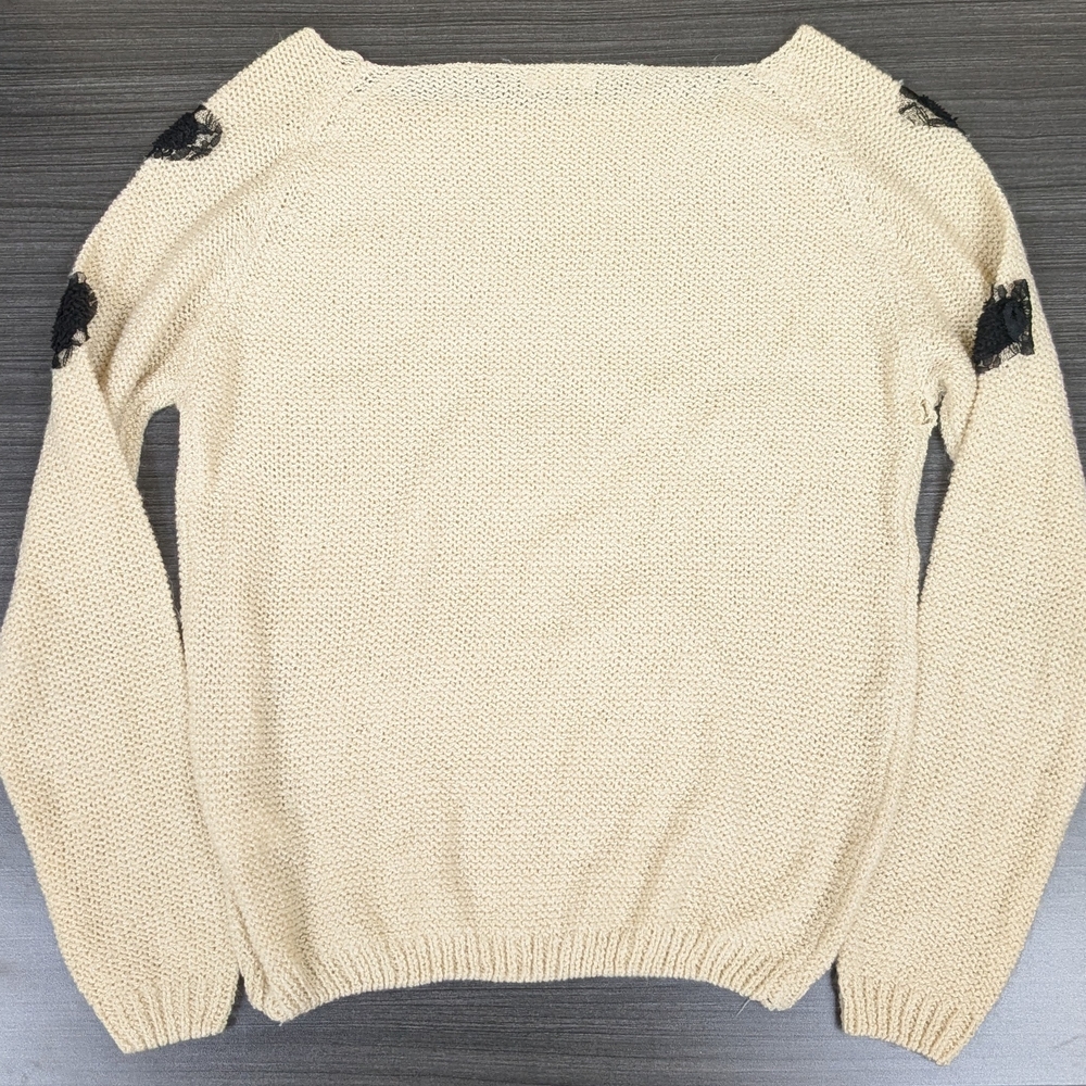 Phase One Lightweight Cream Boat Neck Heart Applique Sweater S EUC - Picture 2 of 7